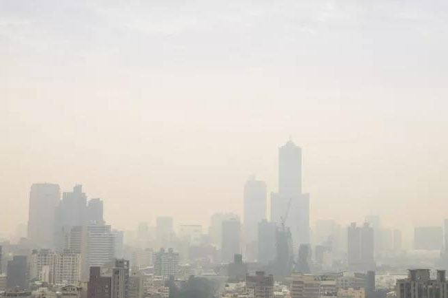 秋高氣燥，警惕“三手煙”！空氣凈化除濕機